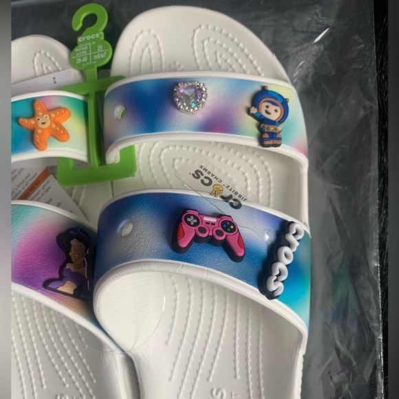 NWT multi colored double strap Crocs, all charms included. Size 9 in Woman - Picture 3 of 5
